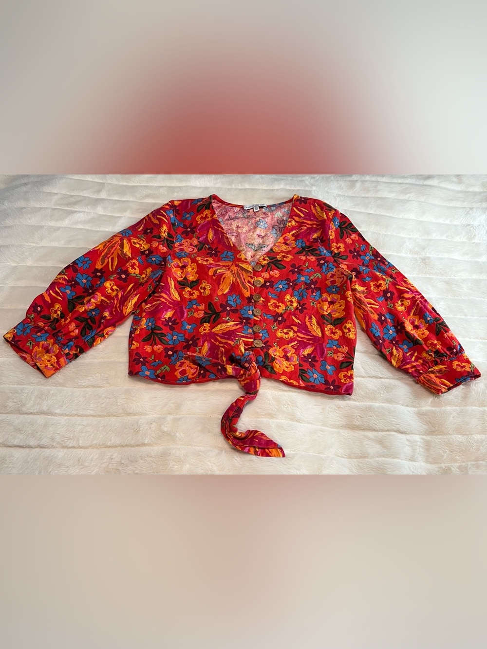 Maison D'Amelie Small V-Neck Button Front Tie Floral Summer 3/4 Sleeve Top Blous